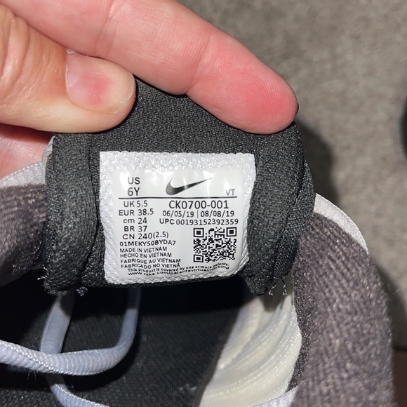 Nike Air Max Tailwind 4 GS #CK0700-001 Silver - W 7.5 / 6Y - Picture 10 of 10